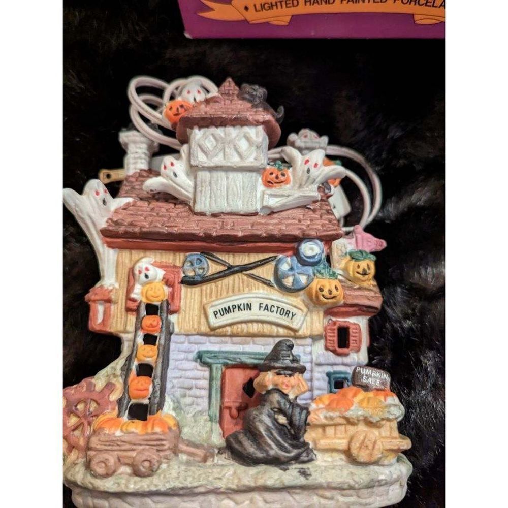 Vintage Haunted Haven Pumpkin Factory Lighted Halloween Village House - Picture 2 of 6